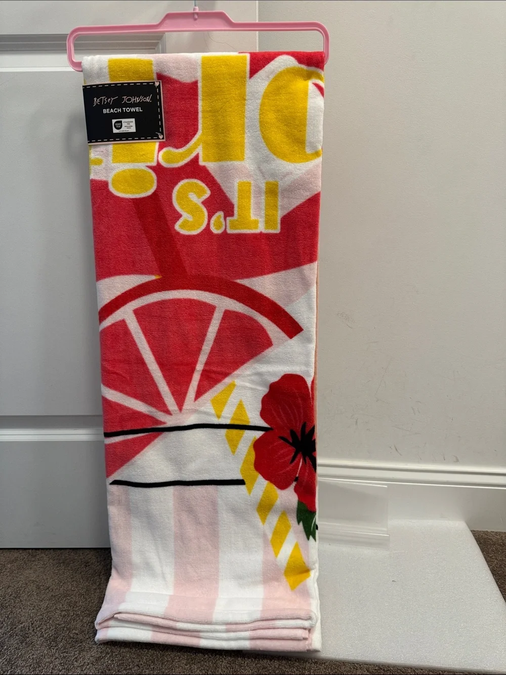 Betsey Johnson it’s spritz o’clock cocktail drink beach towel 36” x 68” NWT
